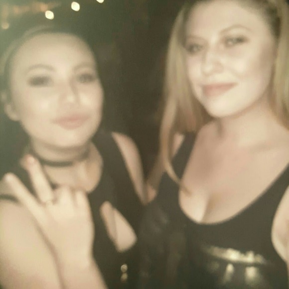 Meet your Posher, Alyssa - Picture 1 of 1